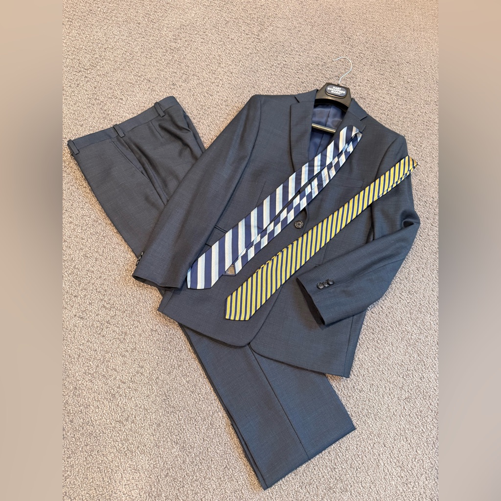 Boyâs Formal Navy Suit